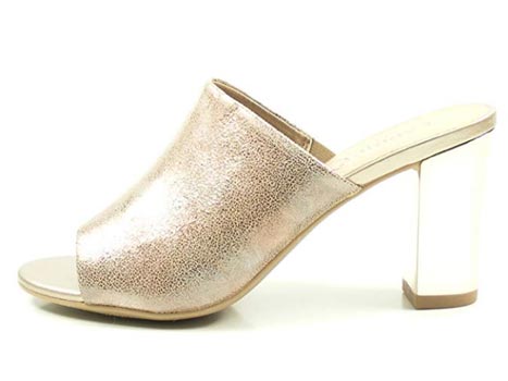 zoccoli-donna-caprice