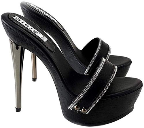 sandali con tacco altissimo