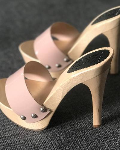 zoccoli da donna in legno e pelle