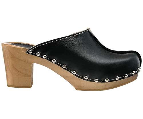 zoccoli sanitari da donna