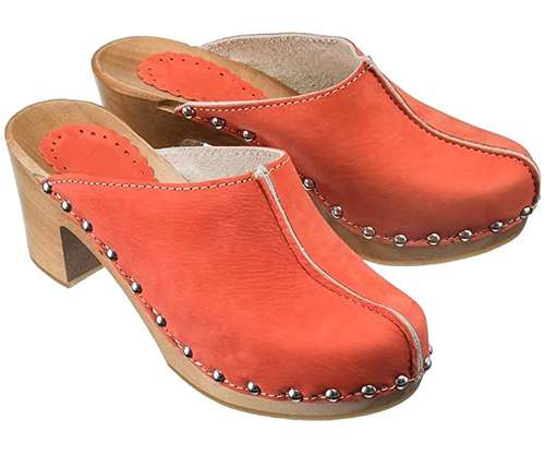 zoccoli sanitari da donna