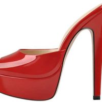 Sandali con tacco alto